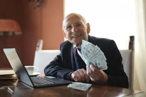 What’s the Roth 401(k) Retirement Fund? Is It Beneficial? Find Out Here